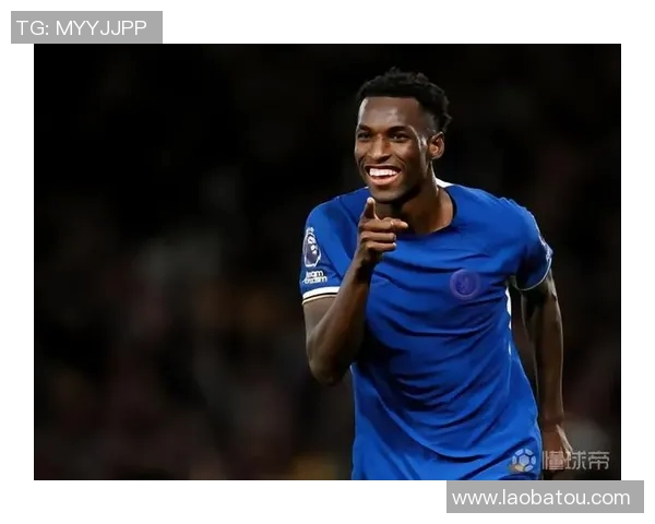 法国黑人足球明星德罗巴的传奇人生与足球成就探秘