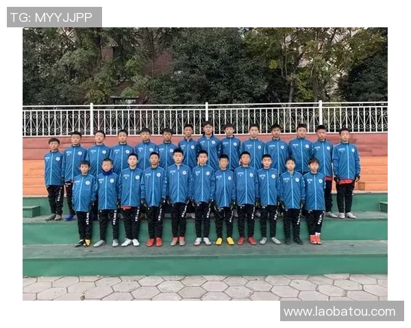 杭州足球队的拼搏之路：挑战赛背后的奋斗与坚持